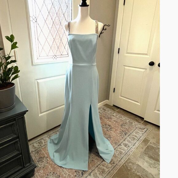 Betsy & Adam Crystal Crossed Strap Cowl Back Gown Sz 12 - Picture 3 of 15